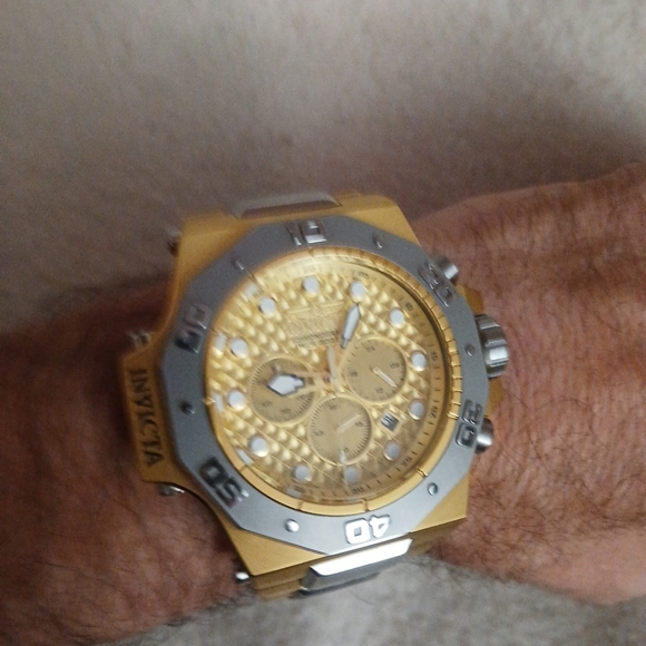 Invicta Akula 52mm Gold/Silver Two-tone SS Bracelet Chrono Multi-Function - Picture 10 of 13